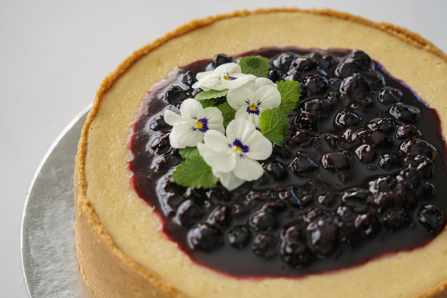 Lemon & Berries Baked Cheesecake