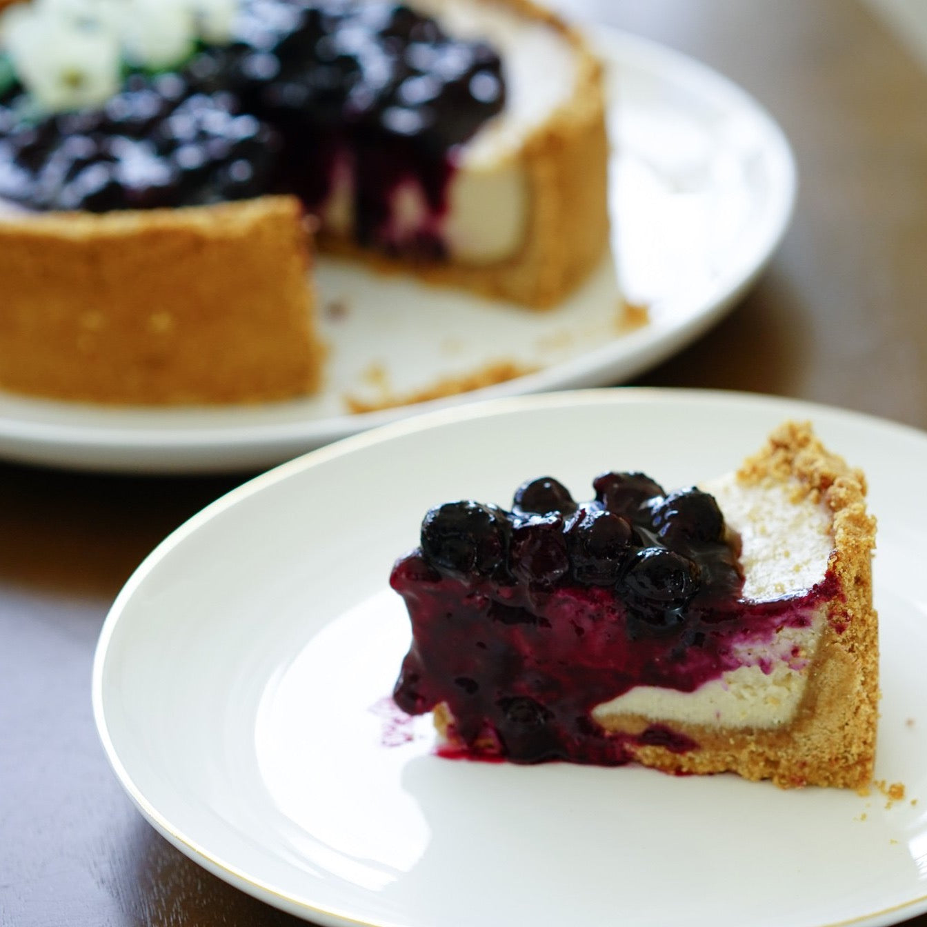 Lemon & Berries Baked Cheesecake