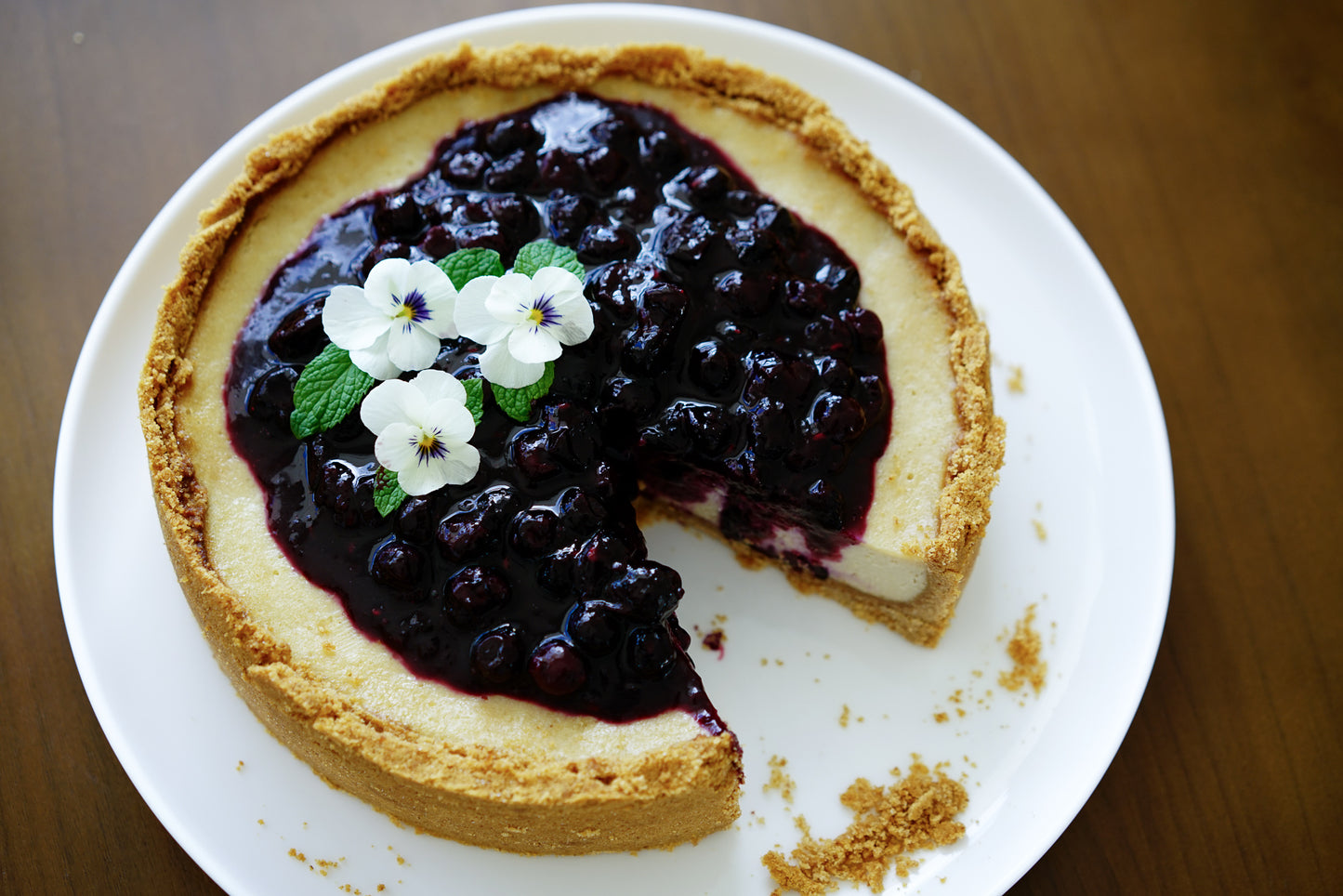 Lemon & Berries Baked Cheesecake